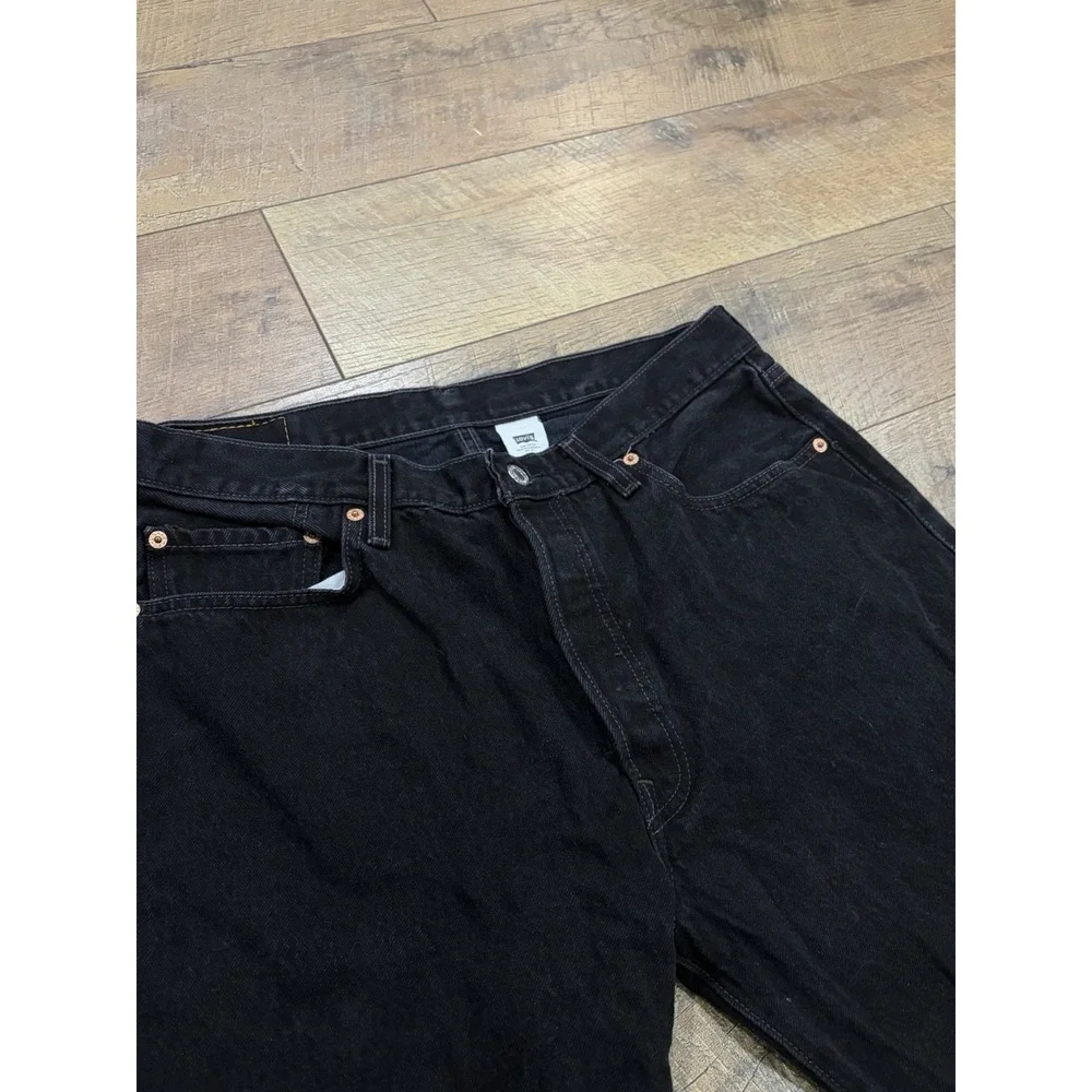 Vintage Levi's 501‎ Jeans 32x30 Black Denim Straight Fit Button Fly